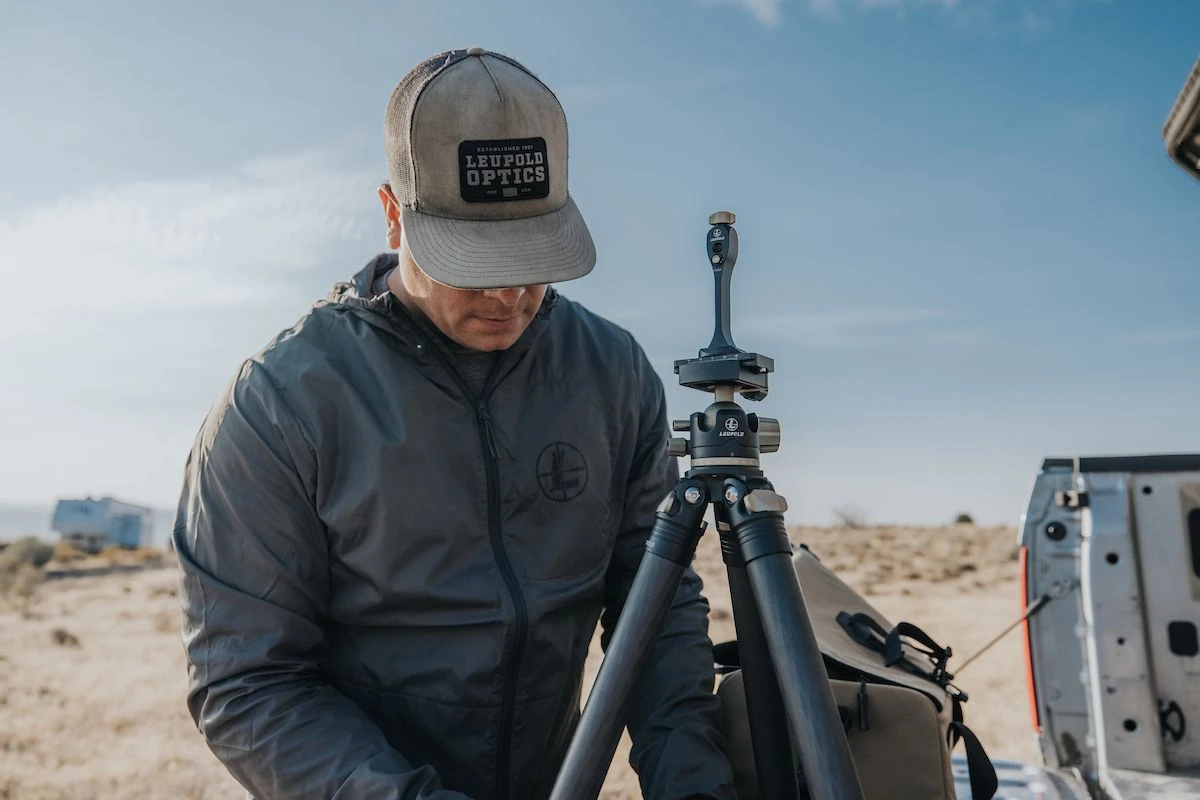 Quick-Stem Binocular Tripod Adapter 2 Quick-Stem Binocular Tripod Adapter - Image 2