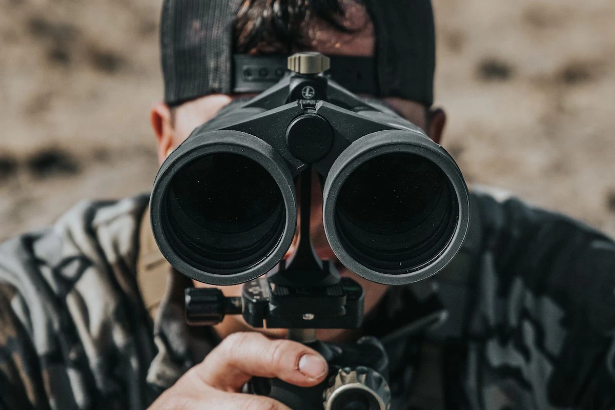 Quick-Stem Binocular Tripod Adapter 5 Quick-Stem Binocular Tripod Adapter - Image 5